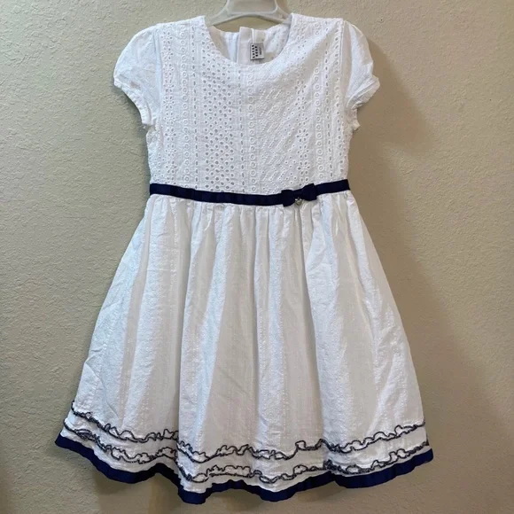 Kuyee Bear White Eyelet Girl’s Dress Navy Trim Size 140/57 Cottagecore Coquette - Picture 1 of 8